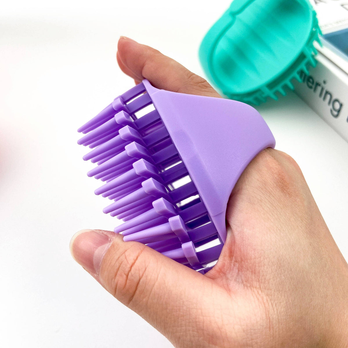 Shampoo Brush,Scalp Massager Brush: Green