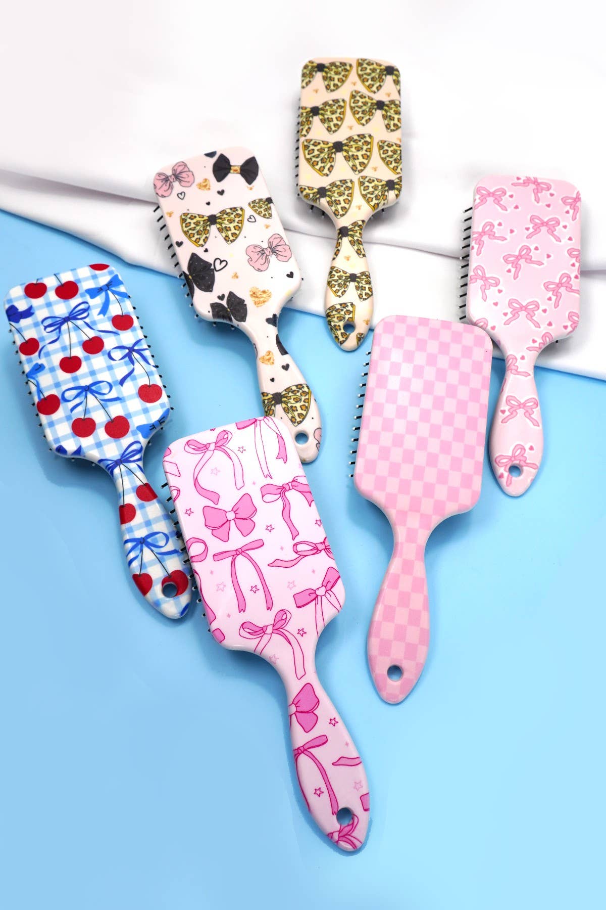 LARGE DETANGLE PADDLE HAIR BRUSH COMB | 40HC100: HEART A